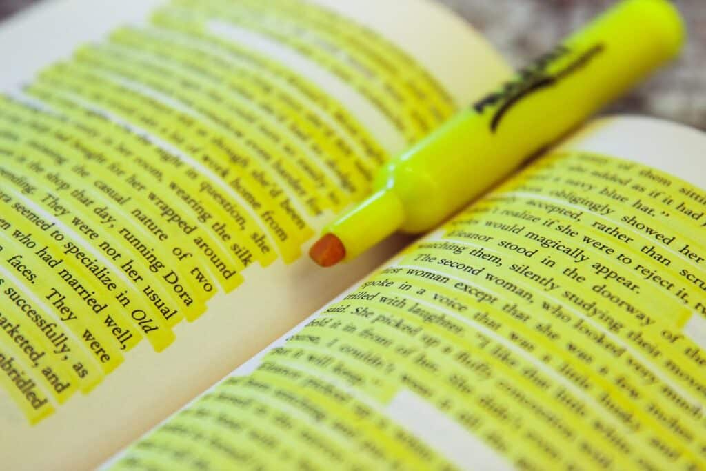Annotating Text and Highlighting Key Points